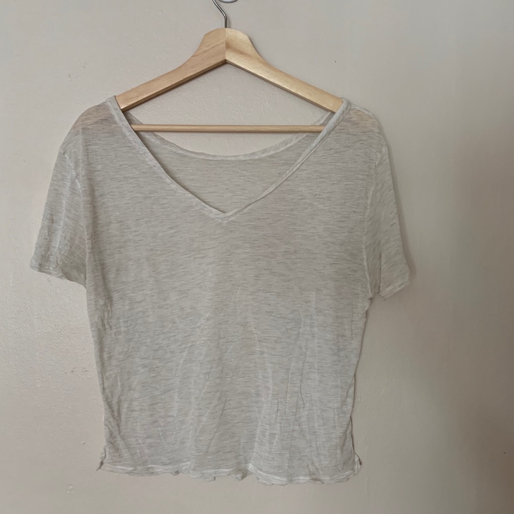 Lululemon Super Soft Light V Neck Cropped T
